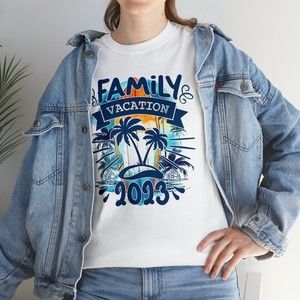 NWT Women's Men's T-shirt - Summer Family Vacation 2023 Tee Shirt
